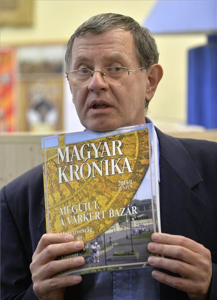 Bencsik Gábor főszerkesztő a Magyar Krónika közéleti kulturális havilap első lapszámának bemutatóján a Demokrata című hetilap budapesti, Andrássy úti szerkesztőségében 2014. június 4-én. MTI Fotó: Máthé Zoltán