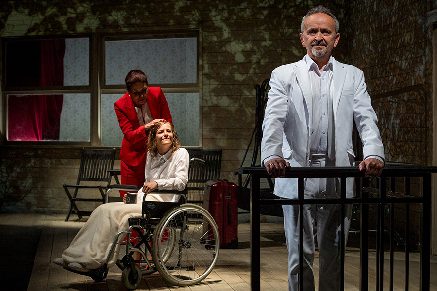 Fotó: Mészáros Zsolt / Weöres Sándor Színház