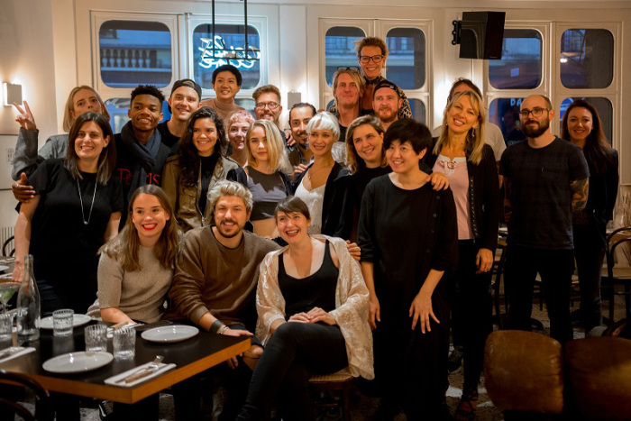 A 2017. szeptemberi Párizsban tartott Songwriting Camp dalszerzői és a svéd szervezők (fotó: Emil Nils Nylander)