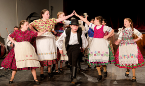 A büki Ablánc Néptáncegyüttes fellépése az V. Kőszegi Gyermek és Ifjúsági Néptáncfesztiválon